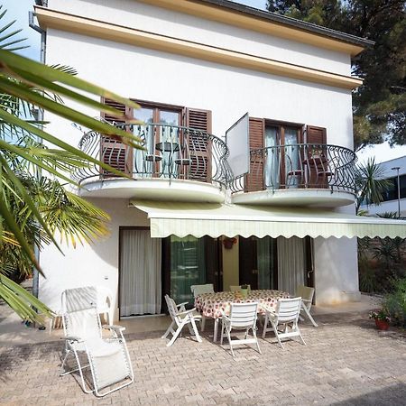 Apartman Number 9 Rovinj Bagian luar foto