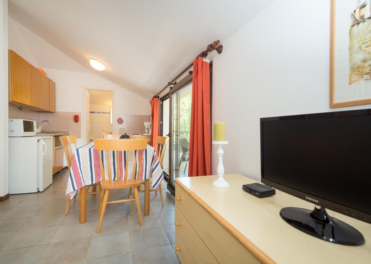 Apartman Number 9 Rovinj Bagian luar foto