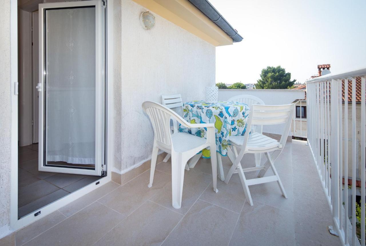 Apartman Number 9 Rovinj Bagian luar foto